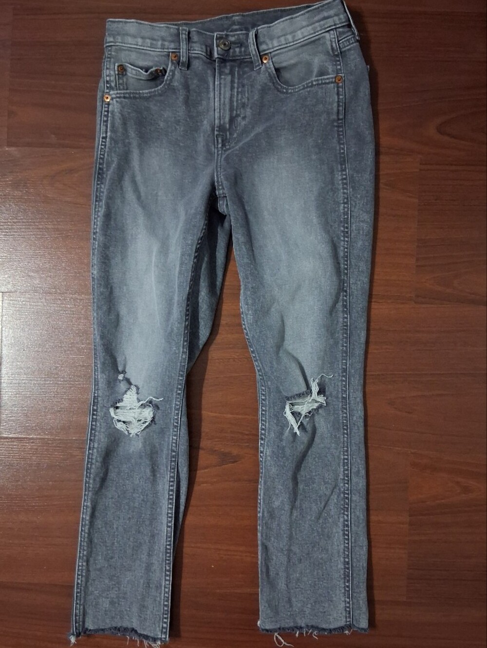 GAP Vintage Slim Mid Rise Jeans in Light Gray Wash